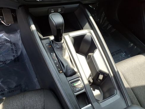 Certified 2023 Honda Accord LX image 9