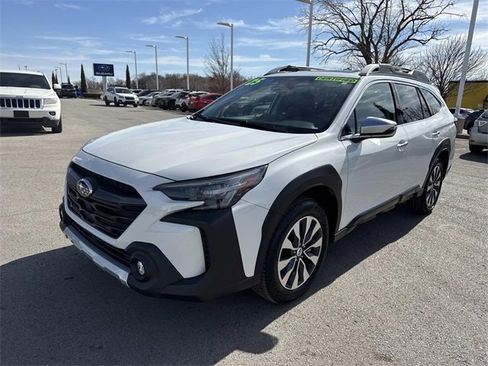 Used 2025 Subaru Outback Touring image 8