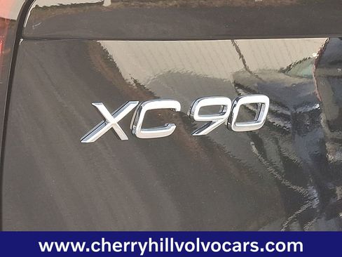 New 2026 Volvo XC90 B6 Plus w/ Protection Package Premier image 18