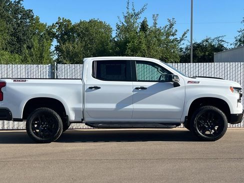 New 2026 Chevrolet Silverado 1500 LT Trail Boss w/ Convenience Package II image 3