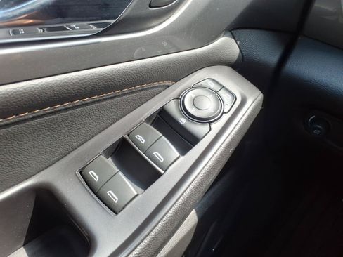 Used 2020 Chevrolet Traverse RS AWD/4WD image 16