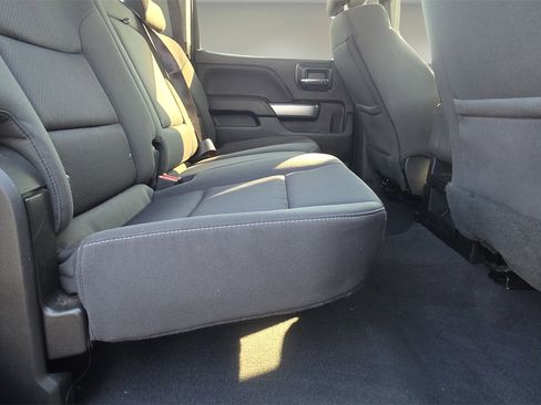 Used 2018 Chevrolet Silverado 1500 LT w/ Texas Edition image 17