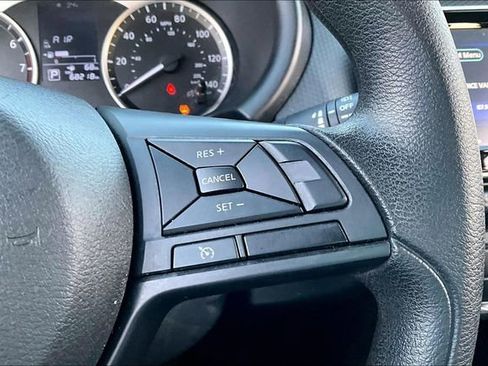 Used 2024 Nissan Kicks S image 19