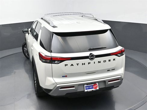 Used 2022 Nissan Pathfinder SL w/ SL Black Package image 36