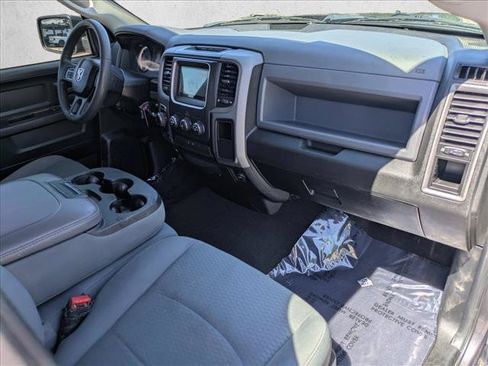 Used 2019 RAM 1500 Express AWD/4WD image 17