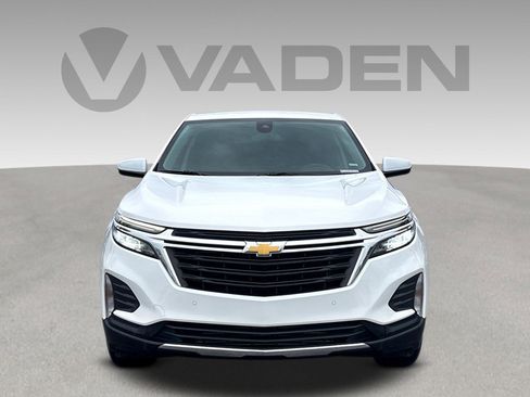 Used 2024 Chevrolet Equinox LT image 2