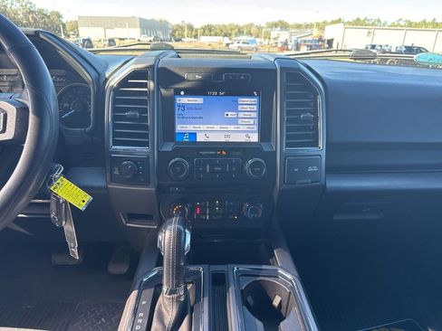 Used 2018 Ford F150 XLT w/ Equipment Group 302A Luxury image 15