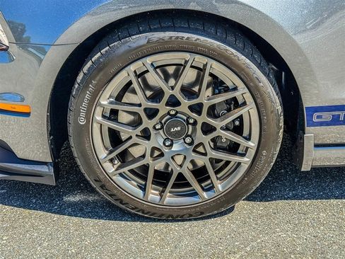 Used 2014 Ford Mustang Shelby GT500 w/ Equipment Group 821A RWD image 18