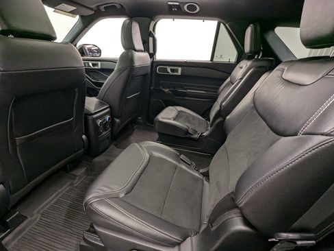 Certified 2023 Ford Explorer ST image 21
