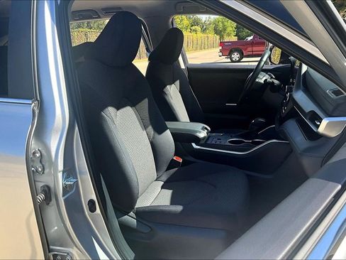 Used 2023 Toyota Highlander L image 9