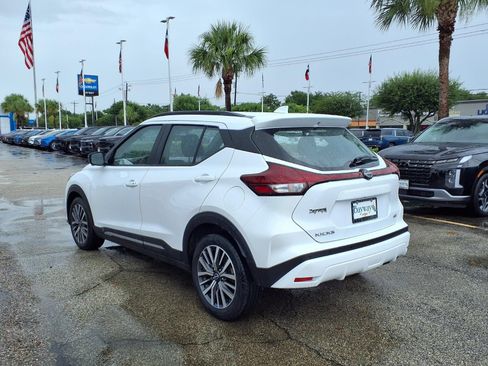 Used 2024 Nissan Kicks SR FWD image 23