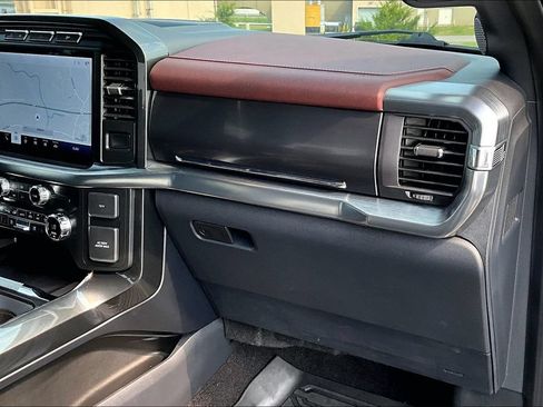 Used 2021 Ford F150 Lariat RWD image 29