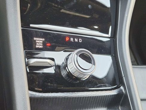 Used 2025 Jeep Grand Cherokee L Limited w/ Luxury Tech Group II AWD/4WD image 32