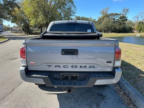 Used 2021 Toyota Tacoma TRD Sport image 4