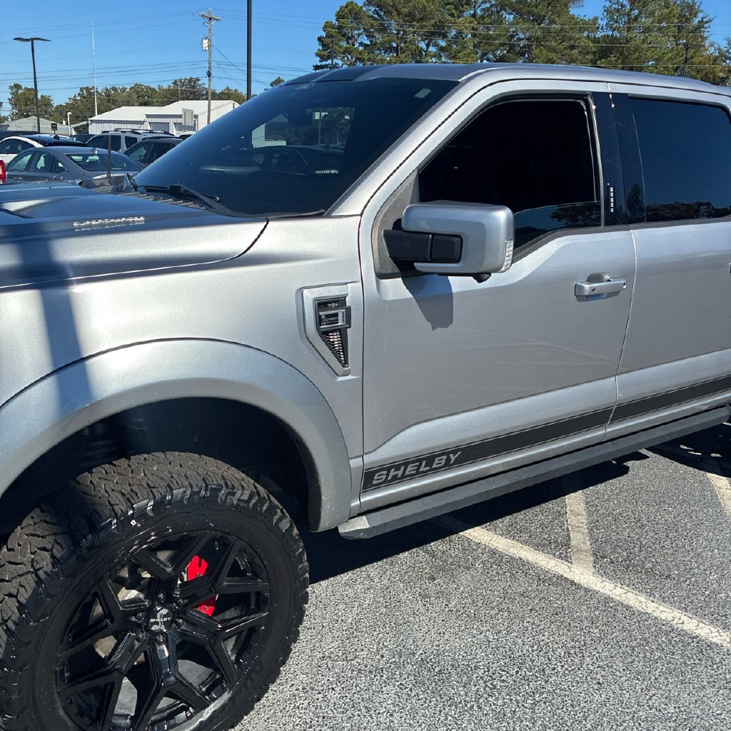 Used 2022 Ford F150 Lariat w/ Equipment Group 502A High AWD/4WD image 2