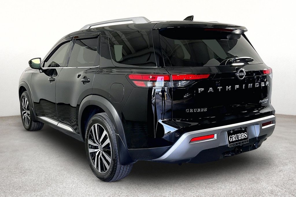 Used 2025 Nissan Pathfinder Platinum w/ Cargo Package AWD/4WD image 14