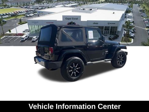 Used 2015 Jeep Wrangler Sahara w/ Connectivity Group AWD/4WD image 6