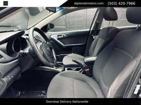 Used 2013 Kia Forte EX FWD image 18
