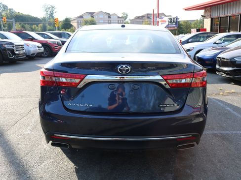 Used 2016 Toyota Avalon XLE Premium image 4