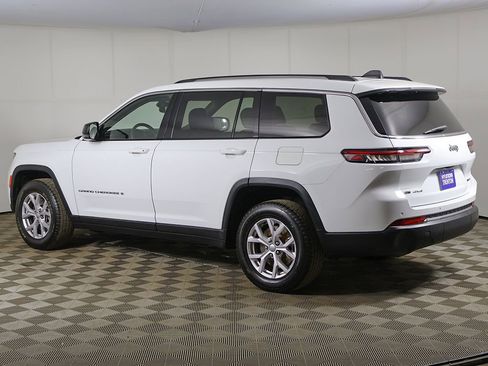Used 2022 Jeep Grand Cherokee L Limited AWD/4WD image 12