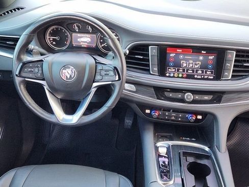 Used 2022 Buick Enclave Essence w/ Sport Touring Edition image 29