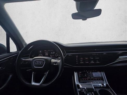 Used 2020 Audi Q7 3.0T Prestige w/ Prestige Package AWD/4WD image 12