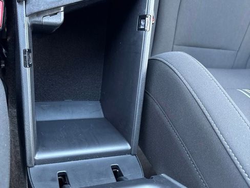 Certified 2025 Hyundai Elantra Sport FWD image 39