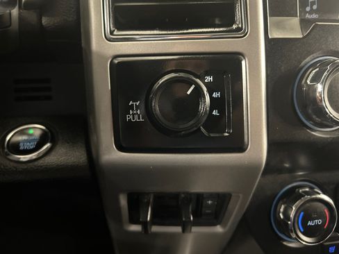 Used 2019 Ford F250 Lariat w/ Lariat Ultimate Package AWD/4WD image 15