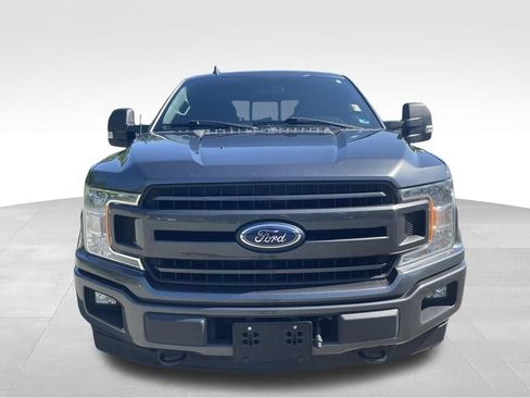Used 2018 Ford F150 XLT w/ Equipment Group 302A Luxury AWD/4WD image 18