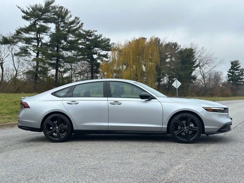 Used 2023 Honda Accord Sport image 8