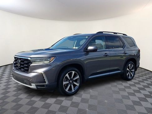 Used 2023 Honda Pilot Elite image 6