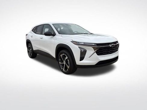 New 2026 Chevrolet Trax RS w/ Sunroof Package image 7