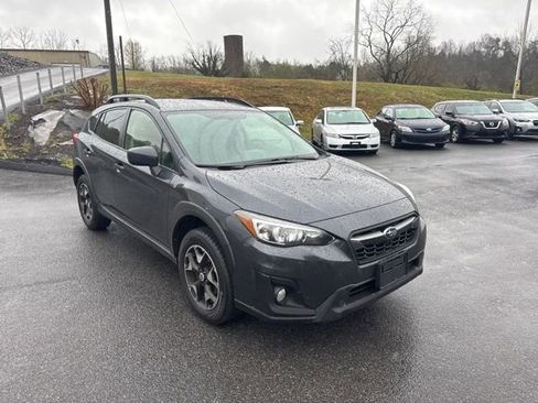 Used 2018 Subaru Crosstrek 2.0i Premium image 2