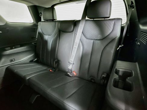 Used 2025 Hyundai Palisade SEL FWD image 29