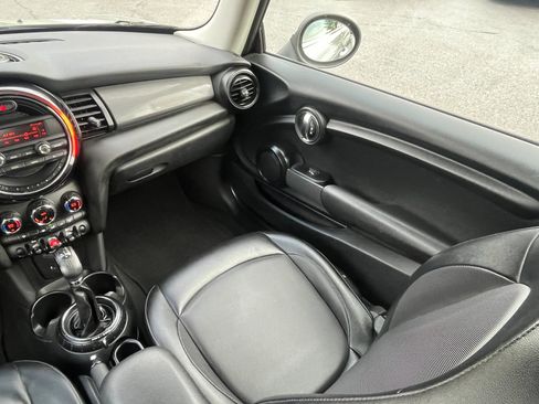 Used 2014 MINI Cooper 2-Door Hardtop image 14