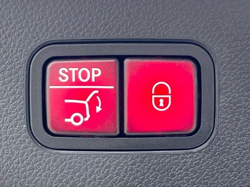 Certified 2022 Mercedes-Benz GLC 300 4MATIC image 47