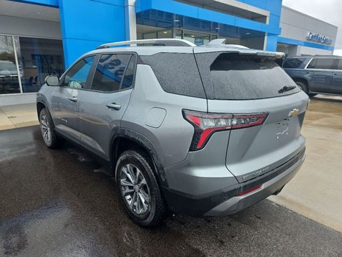 Used 2025 Chevrolet Equinox LT w/ Convenience Package II AWD/4WD image 5