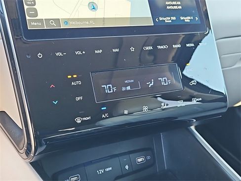 Used 2023 Hyundai Tucson Limited image 28