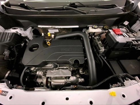 Used 2025 Chevrolet Equinox LT image 10