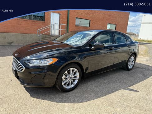 Used 2020 Ford Fusion SE image 7