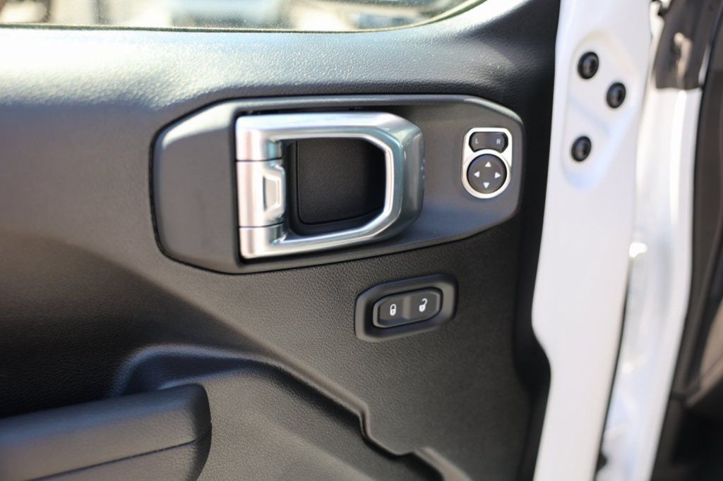 Used 2024 Jeep Wrangler Unlimited Sport AWD/4WD image 14