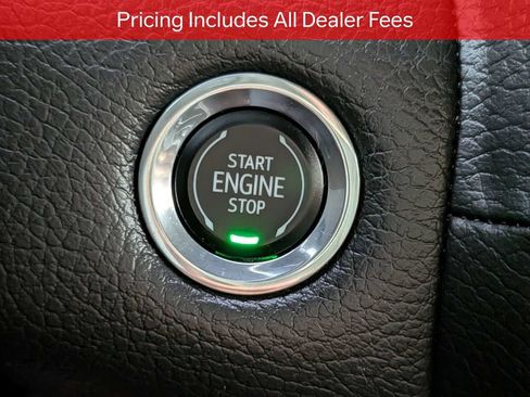 Used 2023 GMC Yukon Denali AWD/4WD image 29