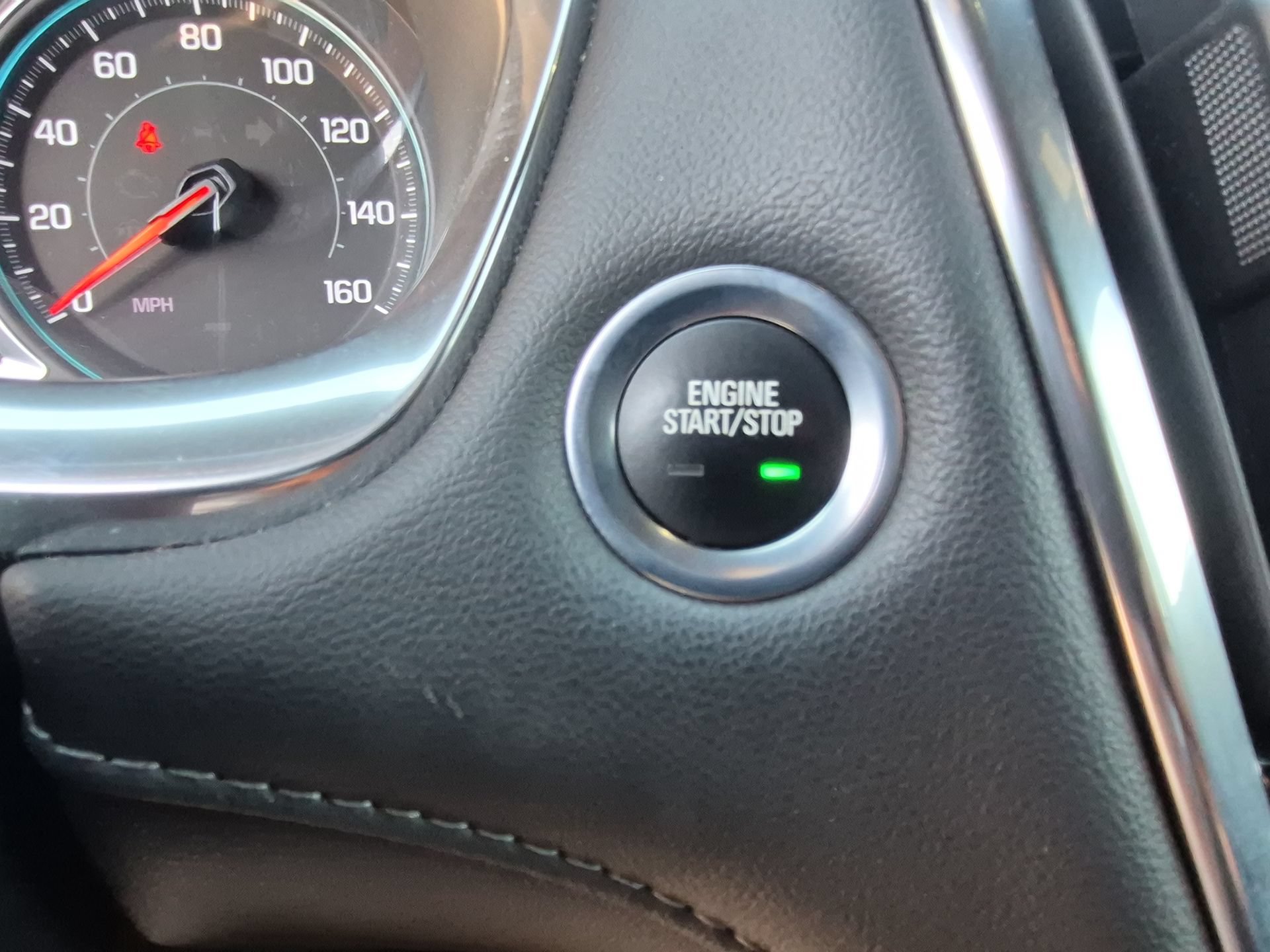 Used 2023 Chevrolet Traverse LT w/ Rear Camera Mirror Package AWD/4WD image 18