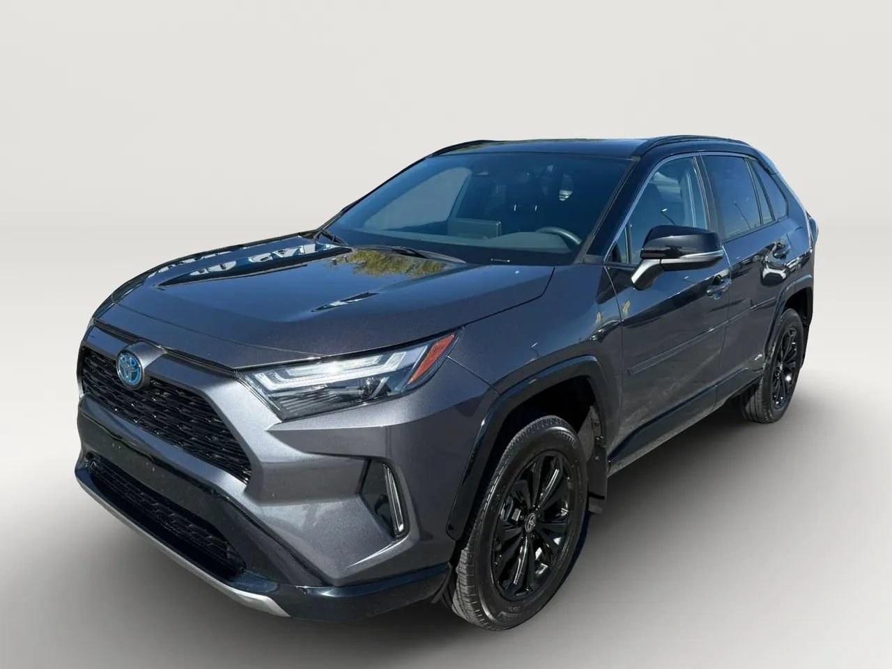 Used 2024 Toyota RAV4 XSE w/ Weather Package AWD/4WD image 7