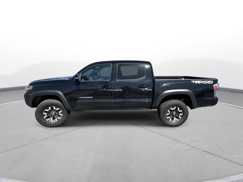 Used 2023 Toyota Tacoma TRD Off-Road w/ Technology Package image 9