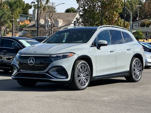 New 2026 Mercedes-Benz EQS 400 4MATIC SUV image 7