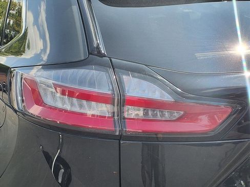 Used 2023 Ford Edge SEL w/ Convenience Package image 25