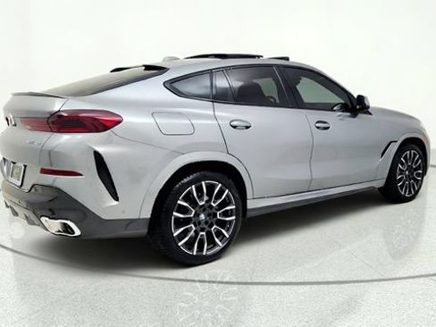 Used 2026 BMW X6 xDrive40i AWD/4WD image 9