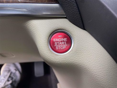 Used 2020 Acura MDX FWD image 28