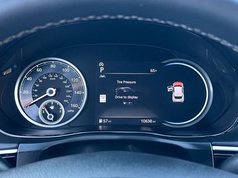 Used 2024 Genesis GV70 2.5T w/ Select Package image 25